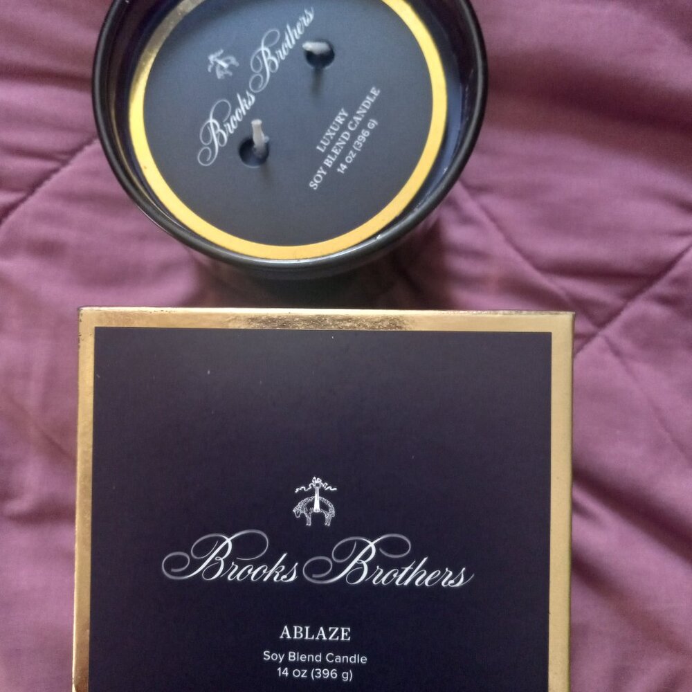 Brooks Brothers Luxe Soy Candle Ablaze - Picture 2 of 2